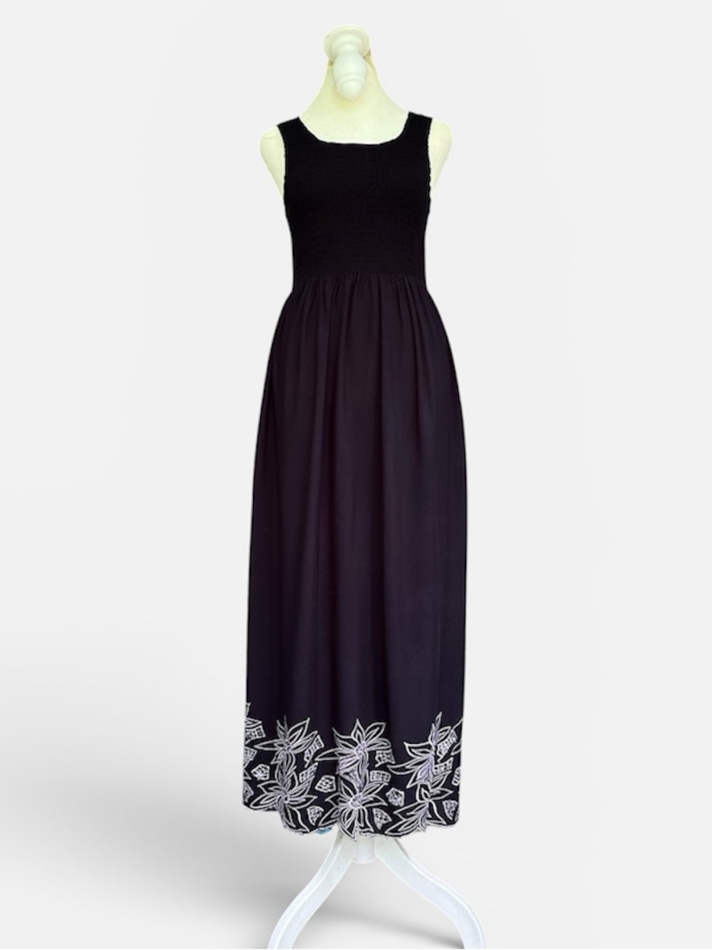 Jane Ashley Maxi Dress in Dark Navy Size Medium